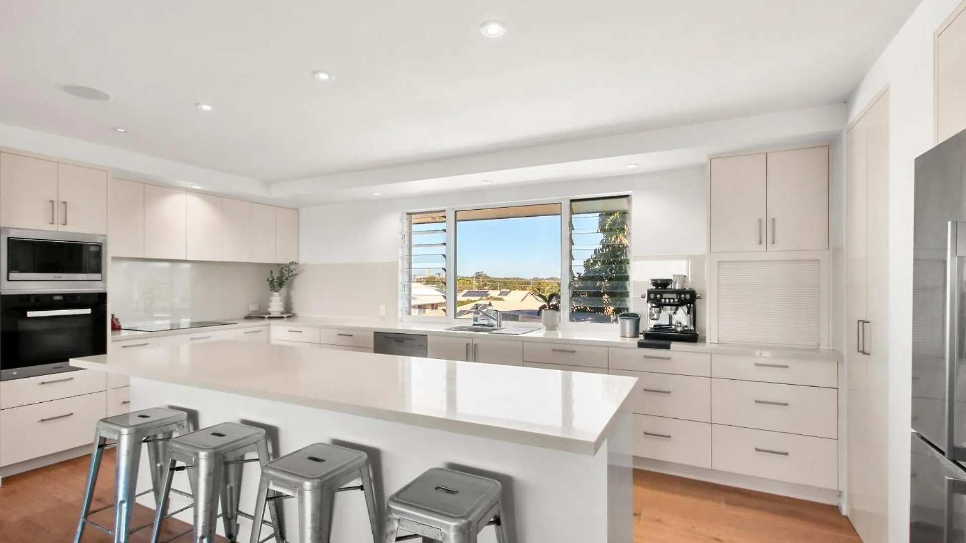 Anderson Street 22, Battery Hill Villa Caloundra 0*,  Australia